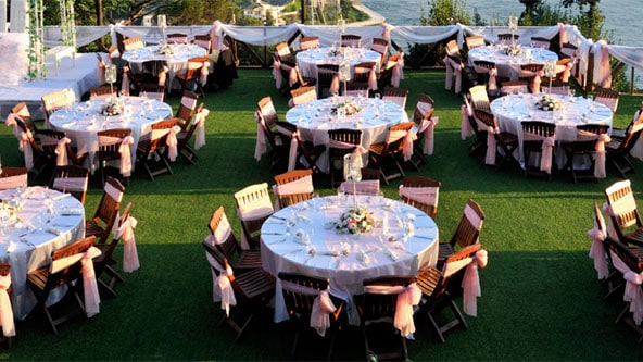 Top 11 Reasons to say “I DO” in the Summertime