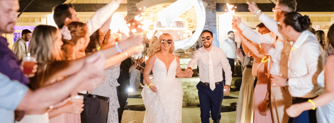 Kendra & Rob’s July Wedding I Devoted Real Weddings