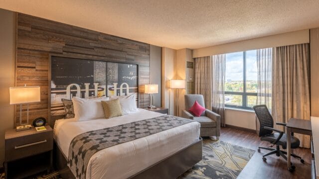 Blackwell-King-Guestroom-4M-