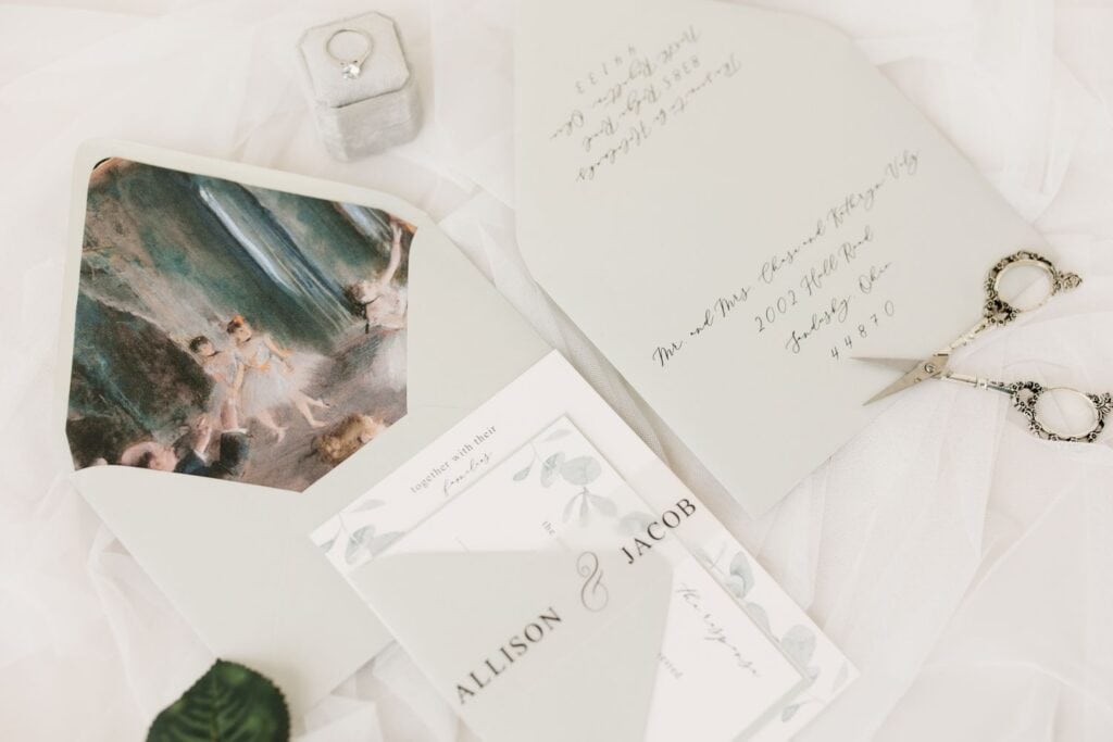 SingsoloDesignsBranding150