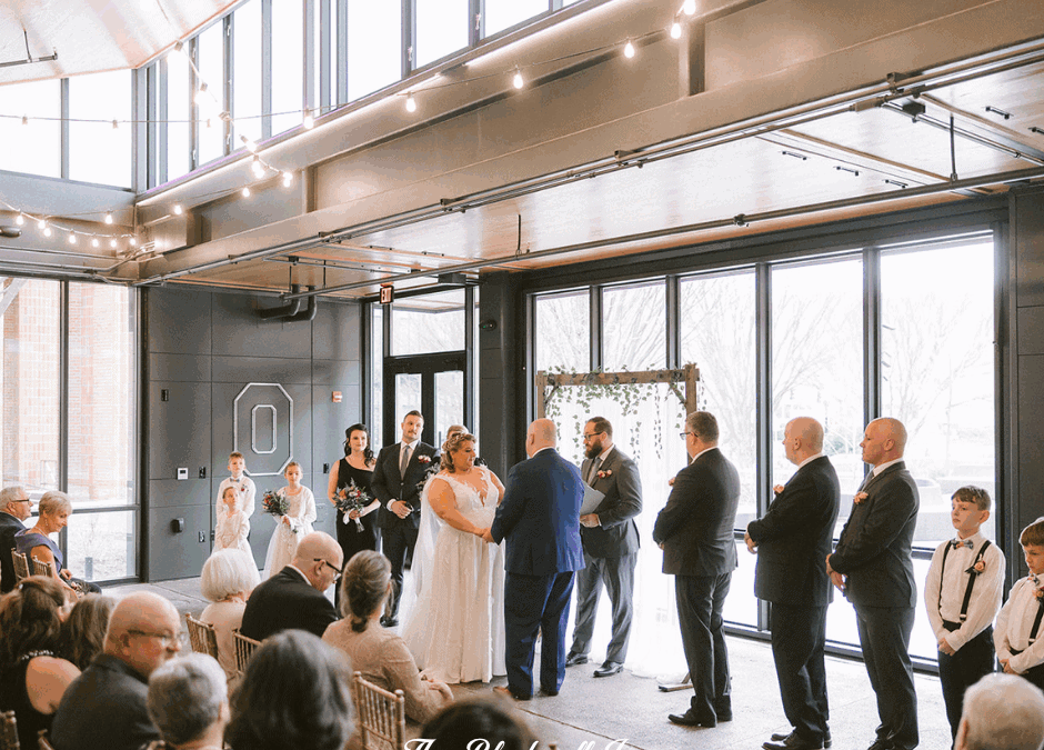 The Essential Ohio Wedding Vendor Timeline: What to Book and When
